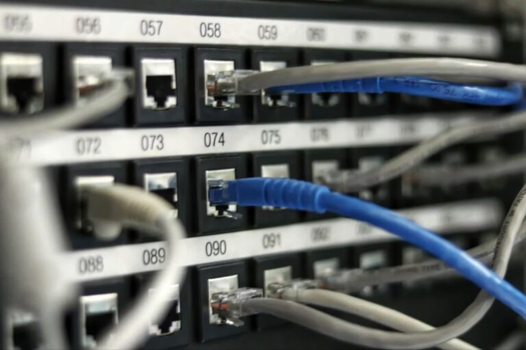 Hacker Giấu Mã độc Trong Dns Và Dùng Ai để Tái Cấu Trúc Mối đe Dọa An Ninh Mạng Mới Năm 2025 Featured