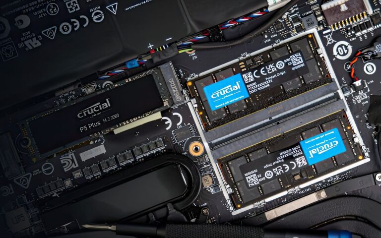 Laptop 8GB RAM sắp tràn ngập thị trường vì bão giá linh kiện
