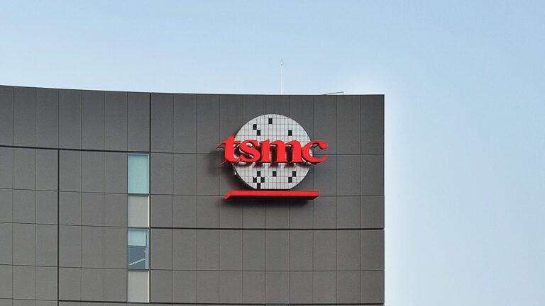 TSMC CapEx tăng vì AI: doanh thu đi lên nhưng chi phí còn tăng